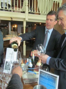 Gilles de la Bassetier pouring his Champagne de Venoge