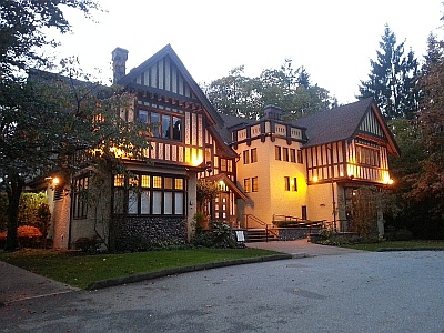Hart House Restaurant in Burnaby