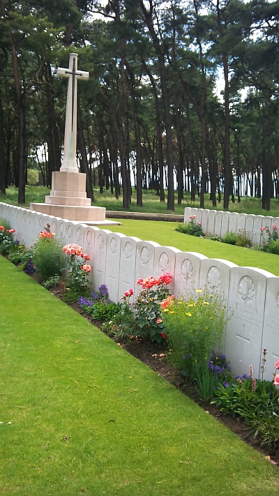 Rows of headsstones in a Canadian soldier cemetary