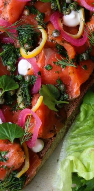 Open faced smoked salmon sandwich from Farmers Apprentice (Image courtesy Farmer's Apprentice)