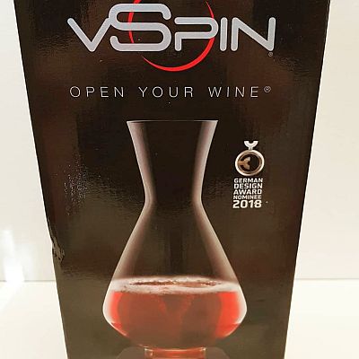 vSpin decanter in box