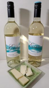 Evolve Cellars Viognier and Sauvignon Blanc 2018 with Cheddar and Brie cheese pairings