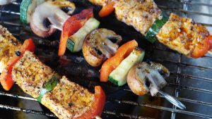 Skewers on the BBQ (Image by RitaE from Pixabay)