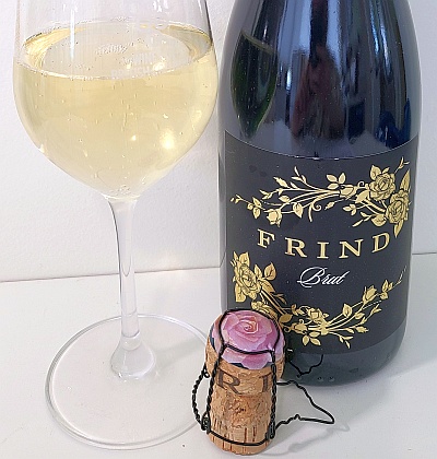 Frind NV sparkling wine