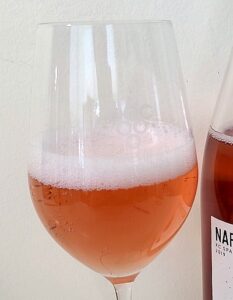 Narrative XC Sparkling 2019 wine showing lots of mousse