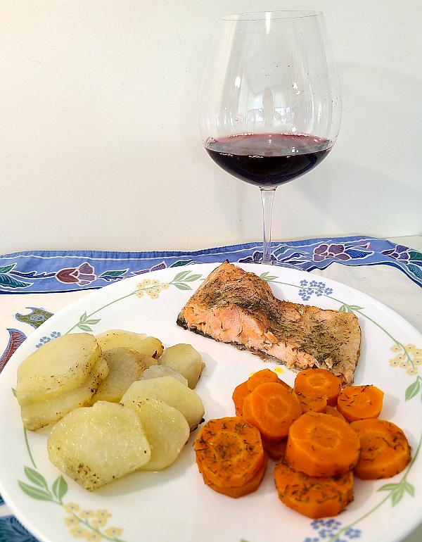 Stag's Hollow Simply Noir 2020 and Steelhead Trout Pairing