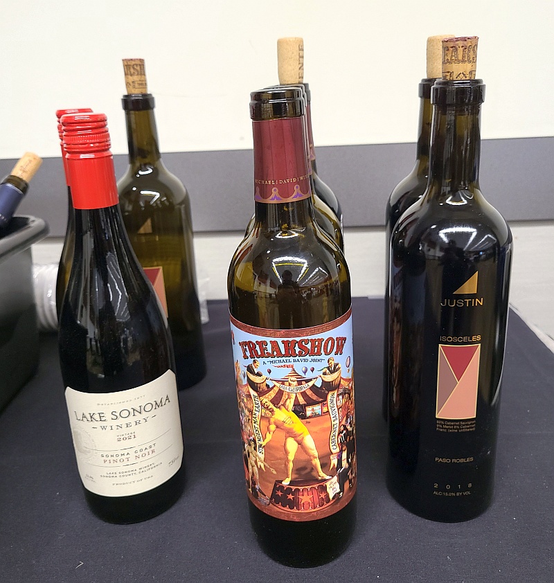 Lake Sonoma Winery Sonoma Coast Pinot Noir 2021, Michael David Winery Freakshow Cabernet Sauvignon 2020, and Justin Vineyards & Winery Isosceles 2018 wines