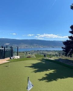 Lightning Rock putting area